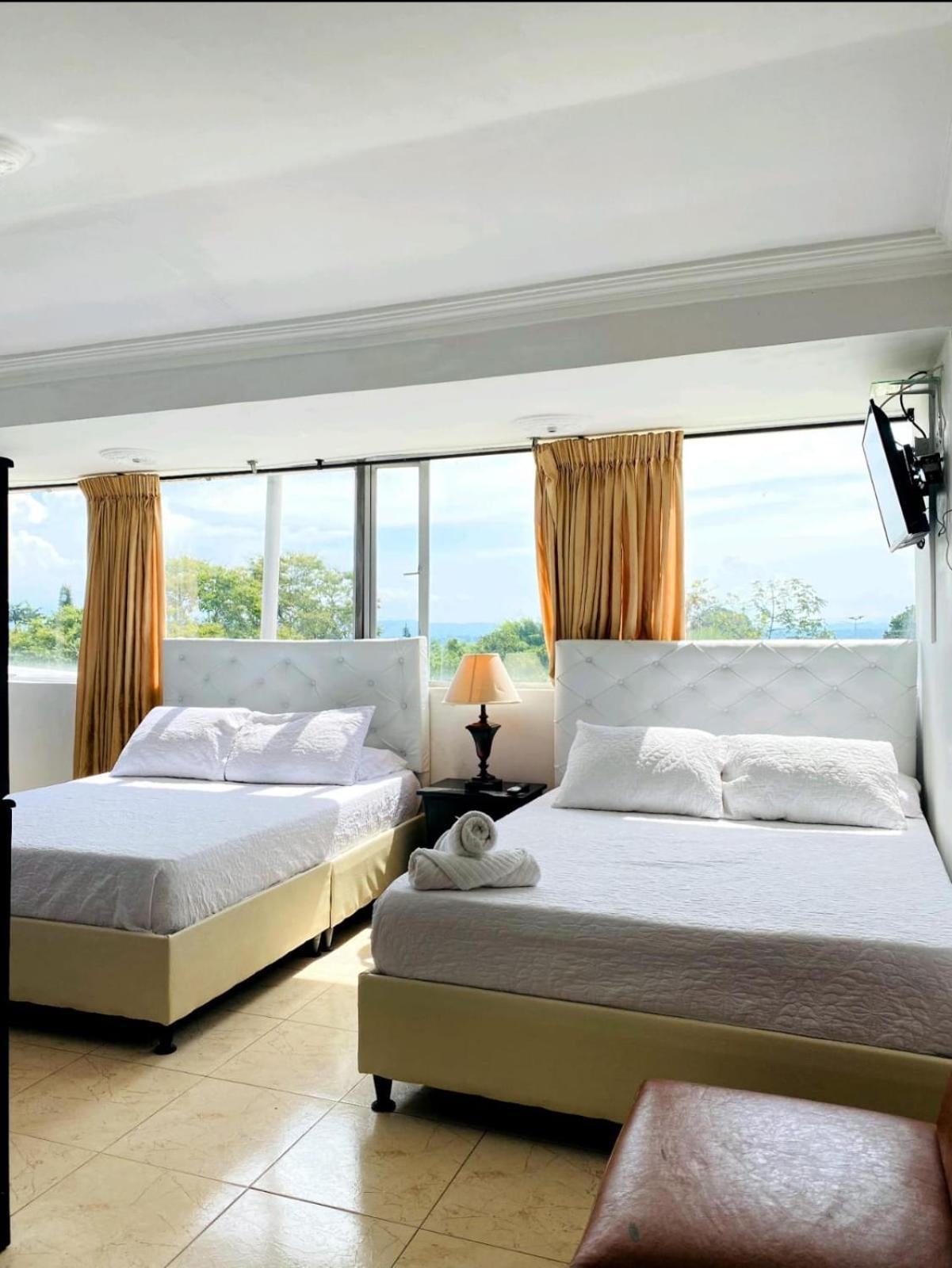 Hotel West California Puerto Espejo 외부 사진